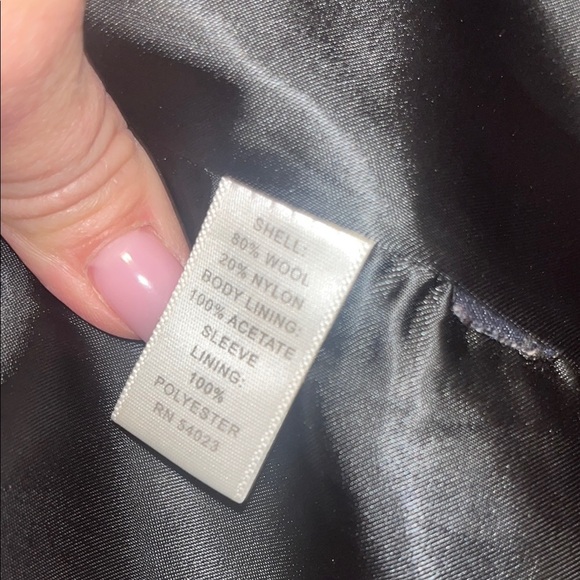 Banana Republic Black Toggle Coat / good preowned condition size medium - Picture 5 of 9